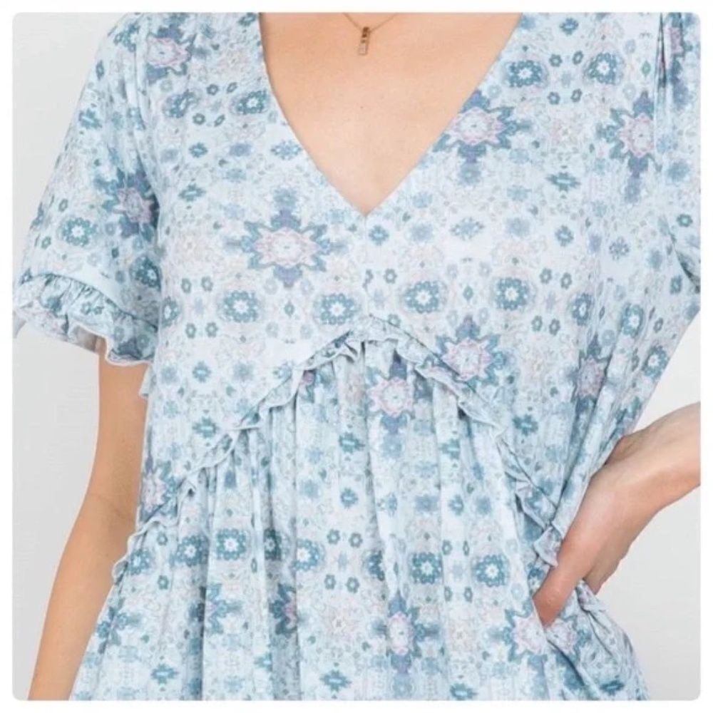 BLUE B Blue Printed Short Sleeve Drop Top - Picture 4 of 4